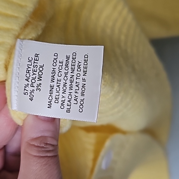 Calligraphie Sweet Twee NWT XL Butter Yellow wool blend cardigan - Picture 6 of 8